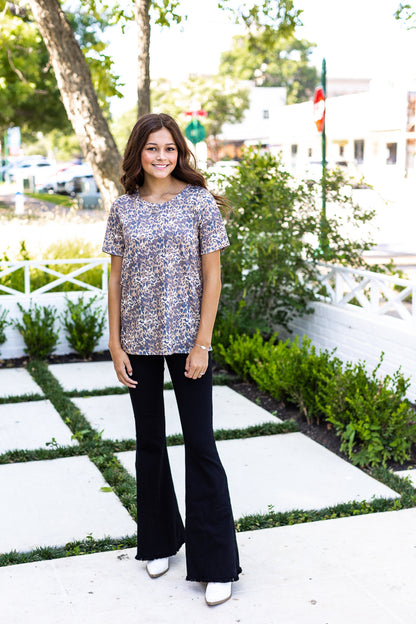 Vintage Cheetah Crew Neck Tee